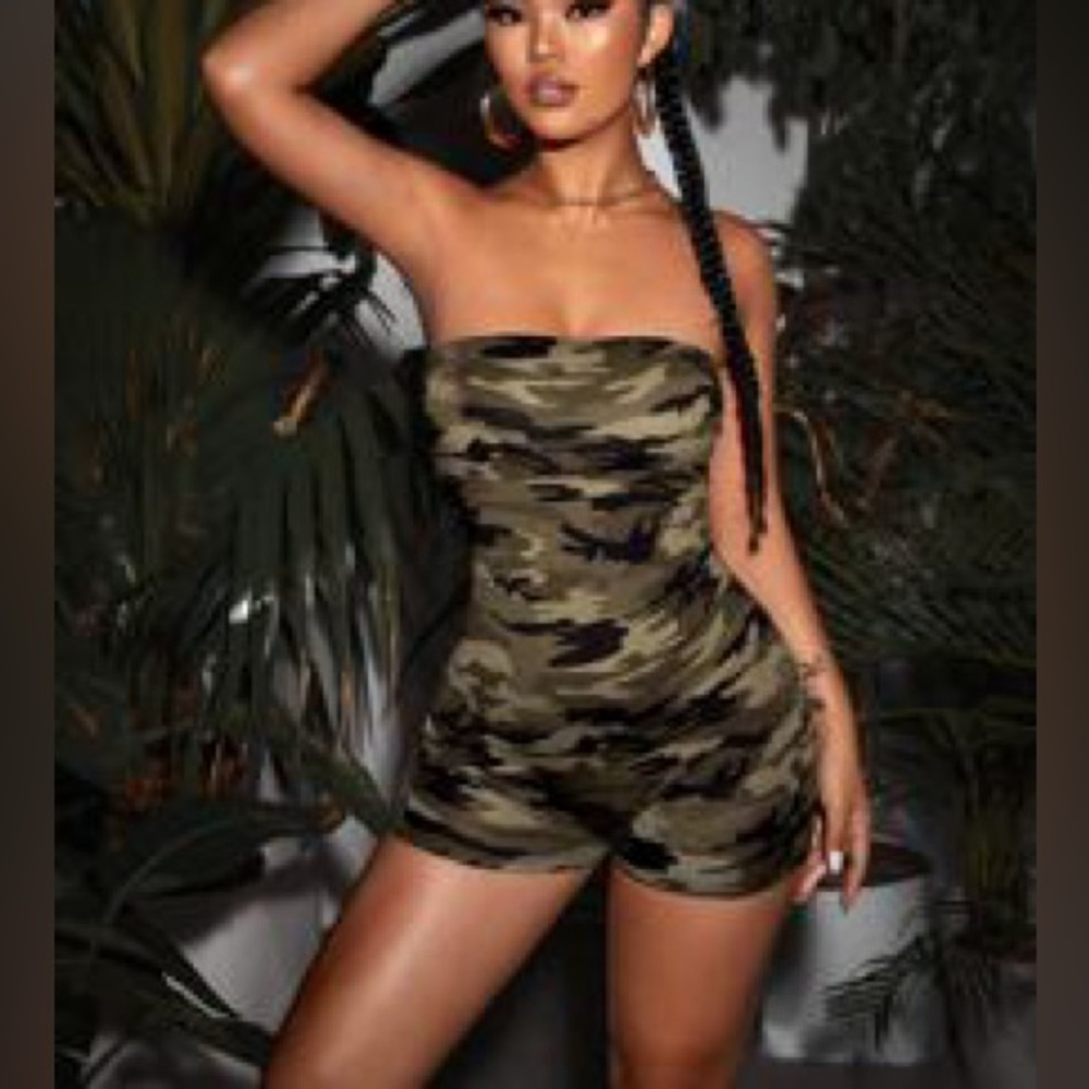 SHEIN Camouflage Strapless Romper